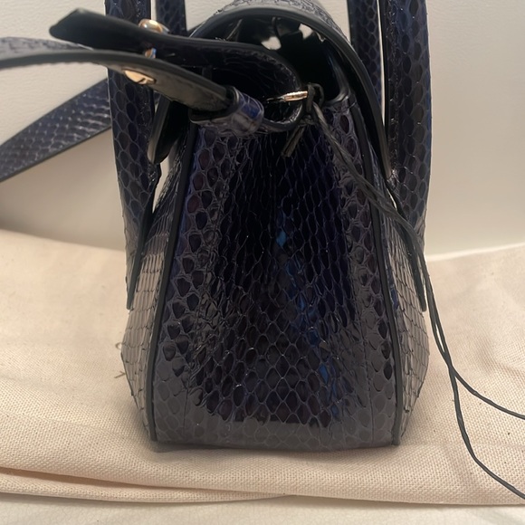 Authentic Giorgio Armani la Prima crossbody bag - Picture 8 of 8